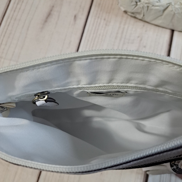 St. John's Bay Tropical Floral Crossbody Bag Purse - Picture 10 of 12